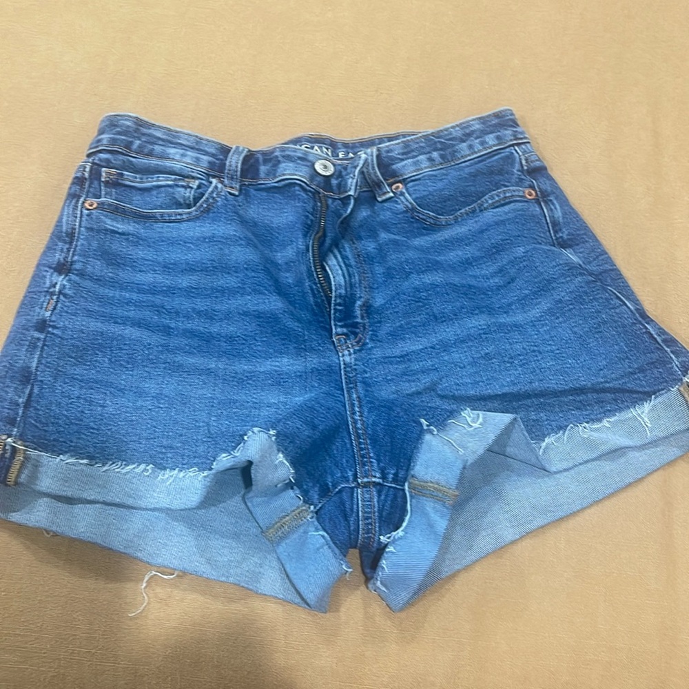 AE Jean short